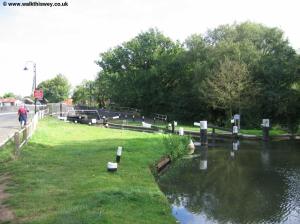 Weybridge Lcok