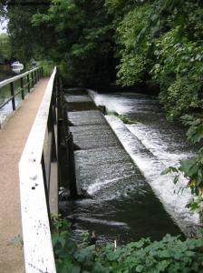 The weir near Thames Lock